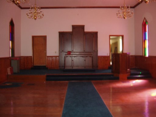 Viewing the auditorium from where the pulpit will stand.JPG - 24642 Bytes